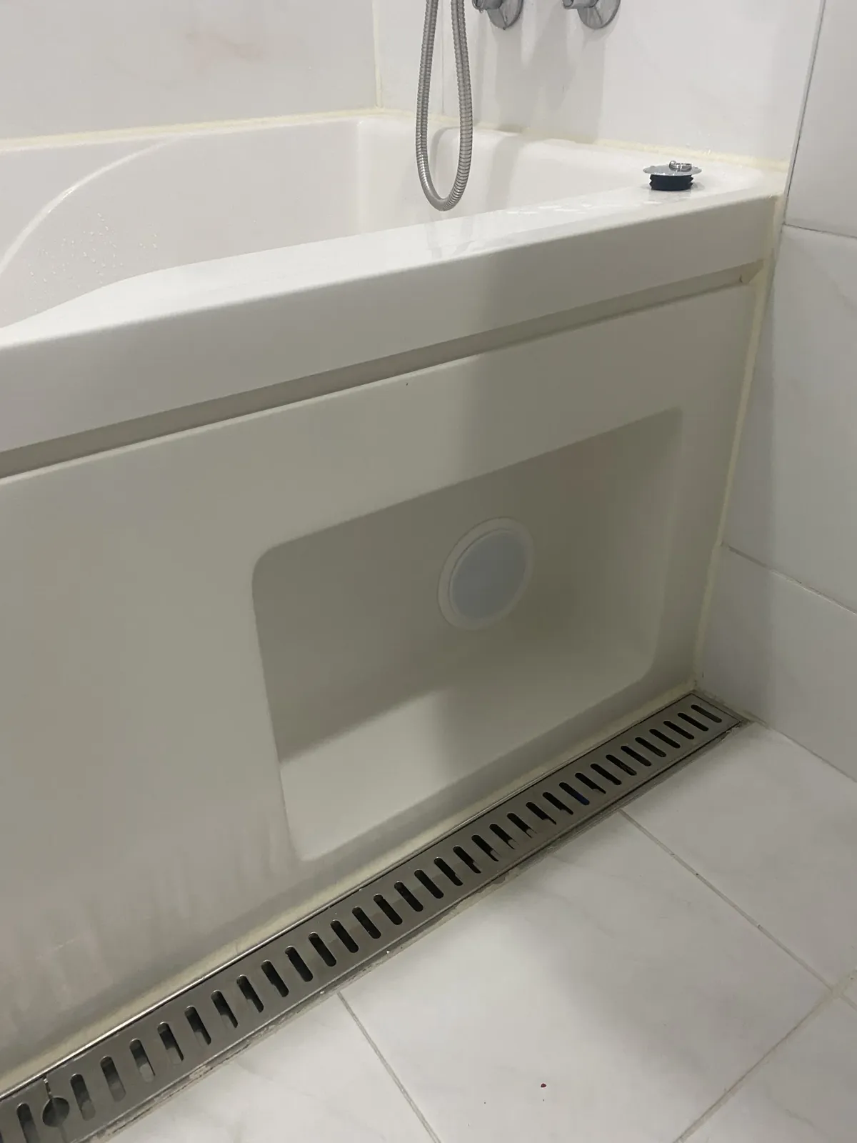 옆면 패널 마감 다른 각도 사진